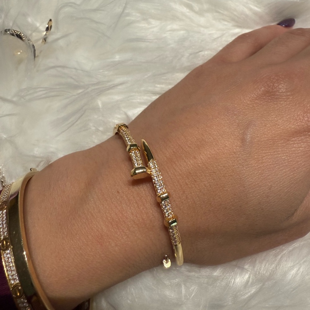 NWT  Gold Nail Women's Bracelet